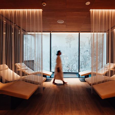 Schloss Zermatt - Cbd & Adaptogenic Spa And Sport Hotel Exterior photo