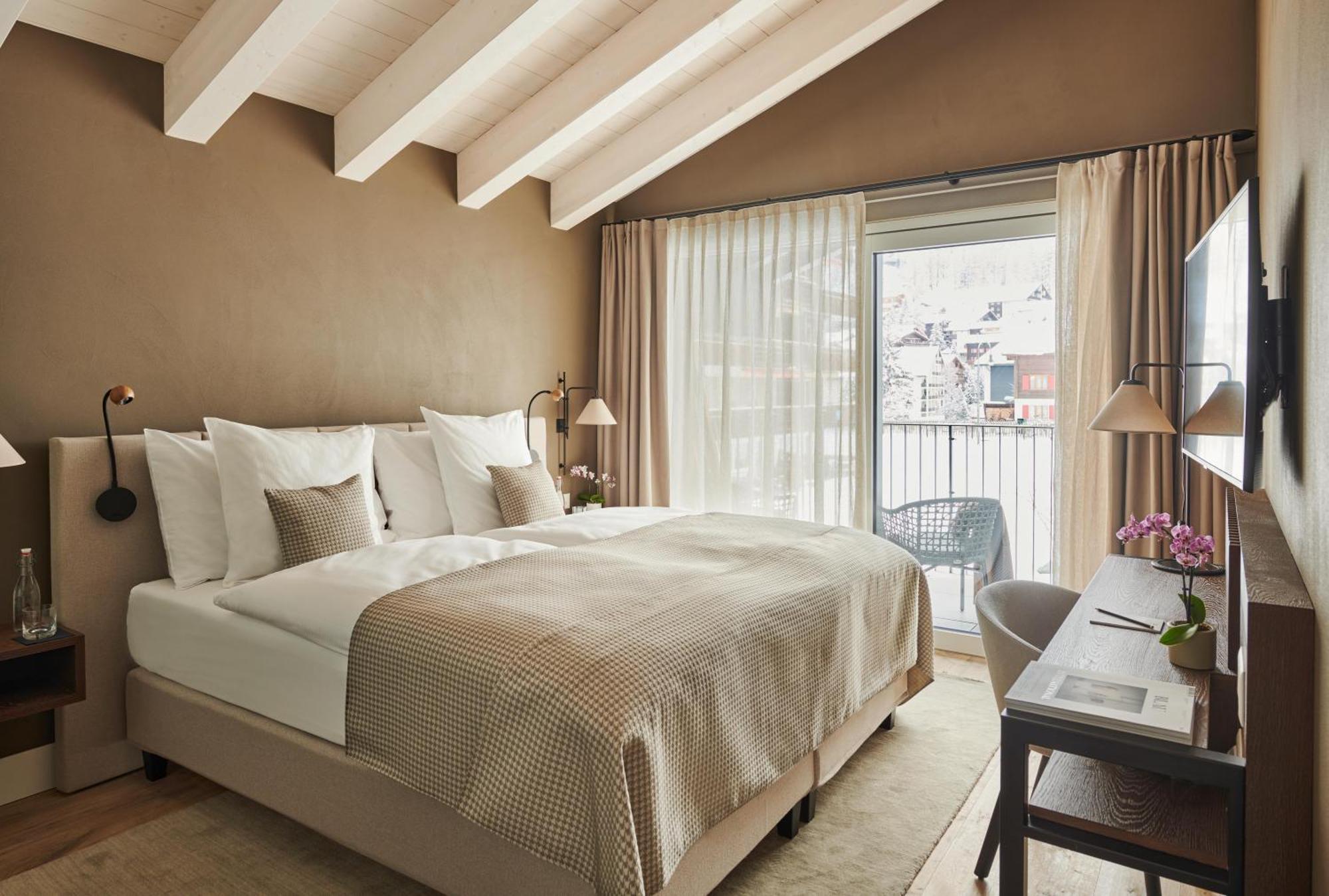 Schloss Zermatt - Cbd & Adaptogenic Spa And Sport Hotel Exterior photo
