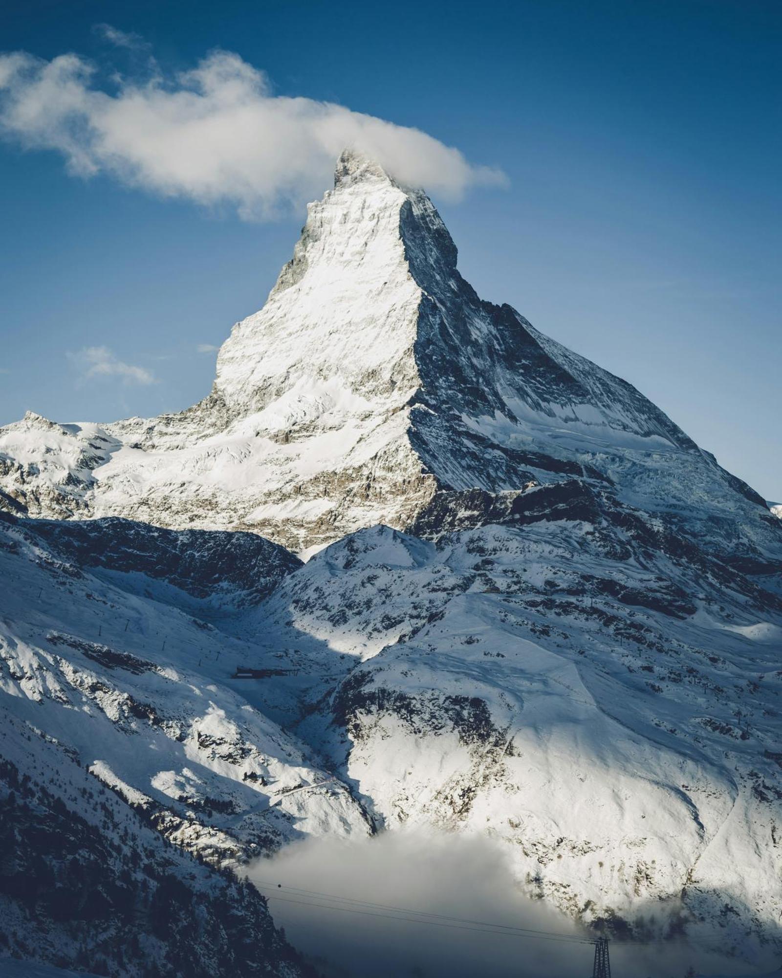 Schloss Zermatt - Cbd & Adaptogenic Spa And Sport Hotel Exterior photo